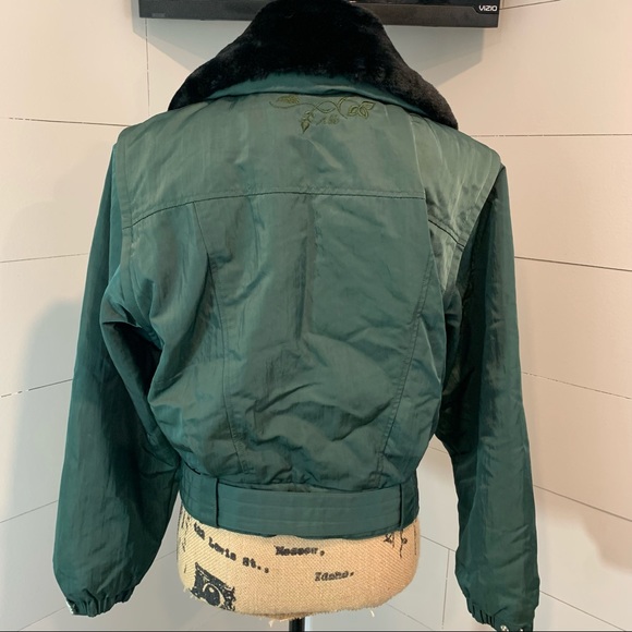 NILS Ski Snowboard Jacket Vintage Skiwear Size 12 Removable Fur Collar Sleeves - Picture 3 of 14
